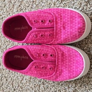 Oomphies Pink Geometric Design Slip On Sneakers, Size 13